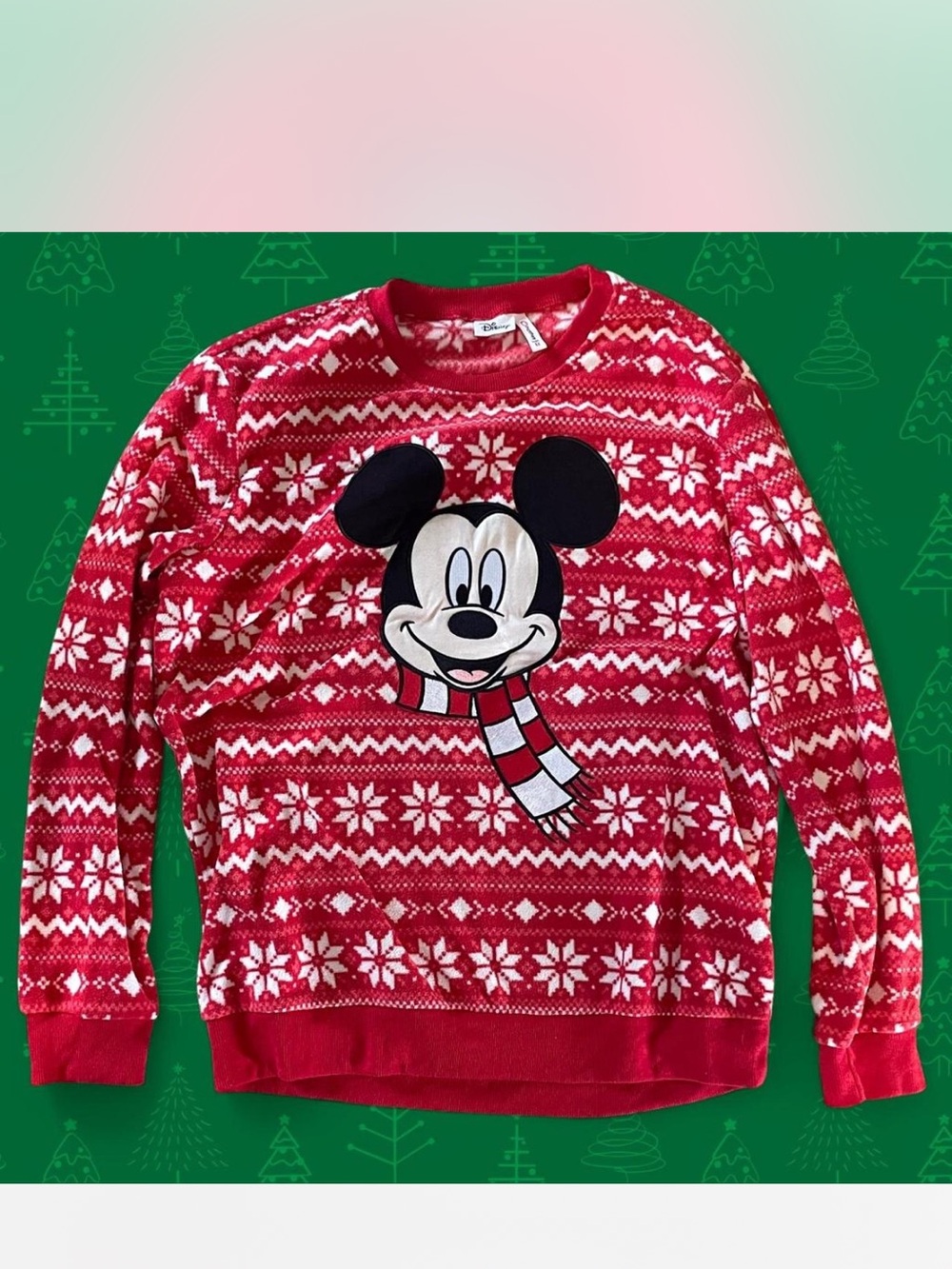 Disney fleece Red & White Mickey Mouse Holiday Crewneck Sweater size Medium